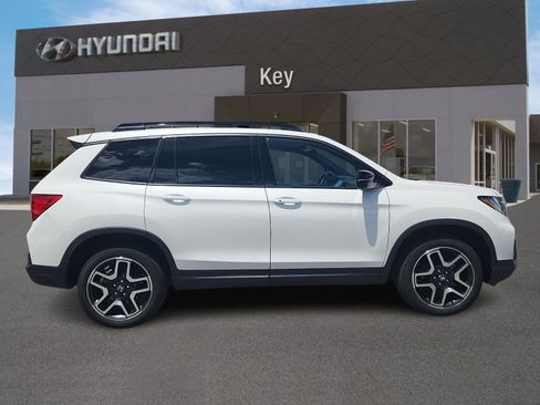 Used 2023 Honda Passport Elite image 3