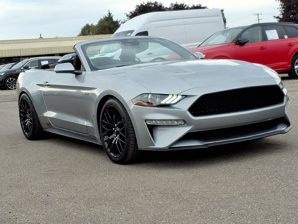 Used 2022 Ford Mustang Convertible RWD image 7