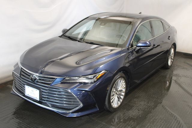 Used 2019 Toyota Avalon Limited w/ All Weather Liner Package FWD image 1