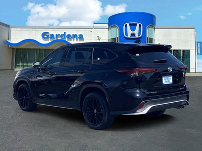 Used 2025 Toyota Highlander XSE