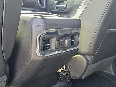 Used 2022 Chevrolet Silverado 2500 High Country w/ Technology Package image 14