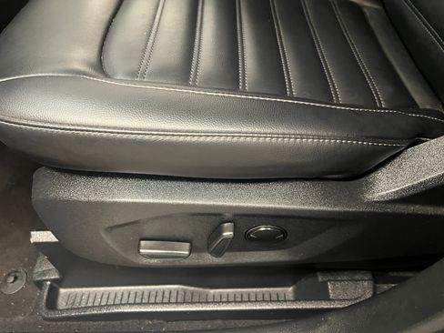 Used 2024 Ford Edge SEL image 23