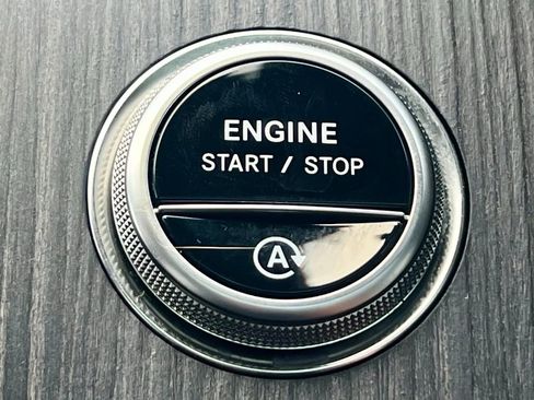 Certified 2026 Mercedes-Benz GLC 300 4MATIC image 39