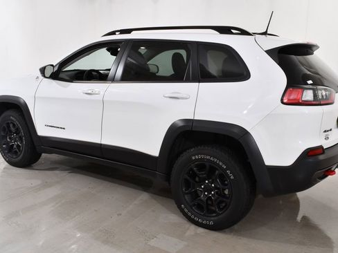 Used 2022 Jeep Cherokee Trailhawk w/ Comfort/Convenience Group AWD/4WD image 15