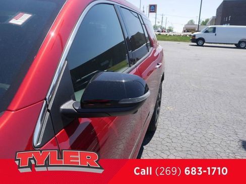 New 2026 Chevrolet Traverse High Country w/ LPO, Floor Liner Package AWD/4WD image 11