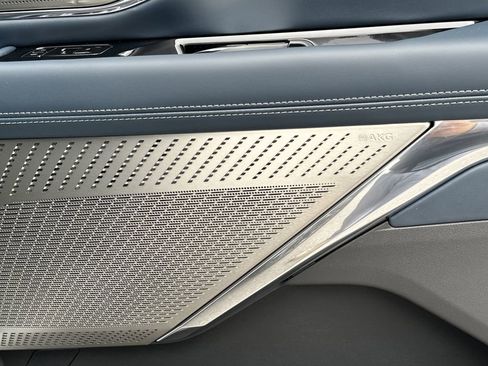 New 2026 Cadillac Escalade IQL Sport 2 w/ LPO, ONYX Package image 33