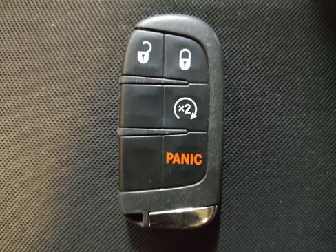 Used 2021 Jeep Renegade Latitude w/ Convenience Group FWD image 32
