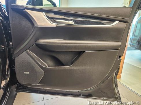 Certified 2025 Cadillac XT5 Premium Luxury w/ LPO, Floor Liner Package AWD/4WD image 26