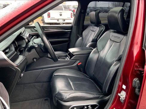 Certified 2021 Jeep Grand Cherokee L Overland w/ Luxury Tech Group IV image 8