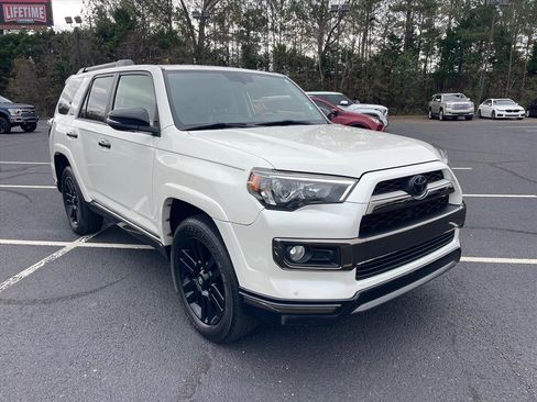 Used 2019 Toyota 4Runner Limited image 1