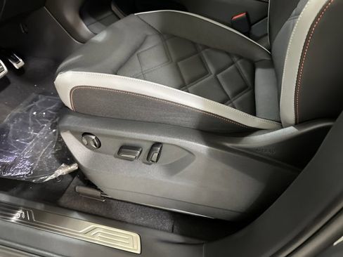 New 2026 Volkswagen Atlas Peak Edition AWD/4WD image 17