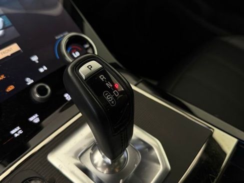 Certified 2023 Land Rover Range Rover Evoque R-Dynamic SE image 15