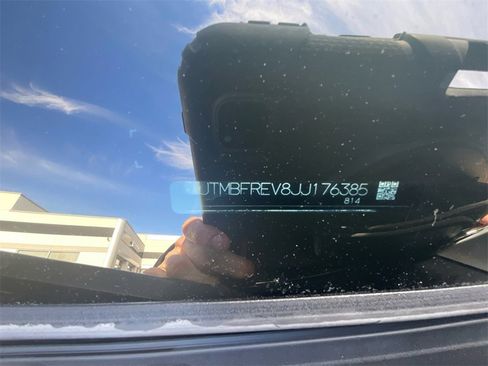 Used 2018 Toyota RAV4 LE image 27