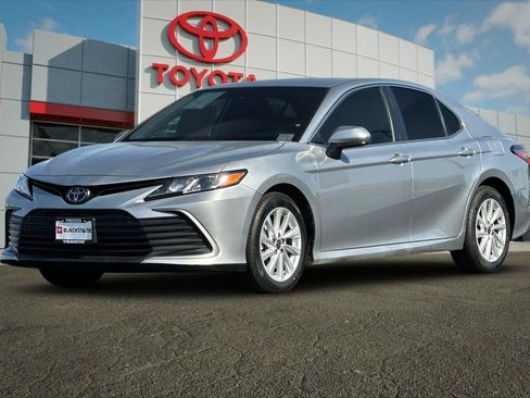 Certified 2024 Toyota Camry LE FWD image 7