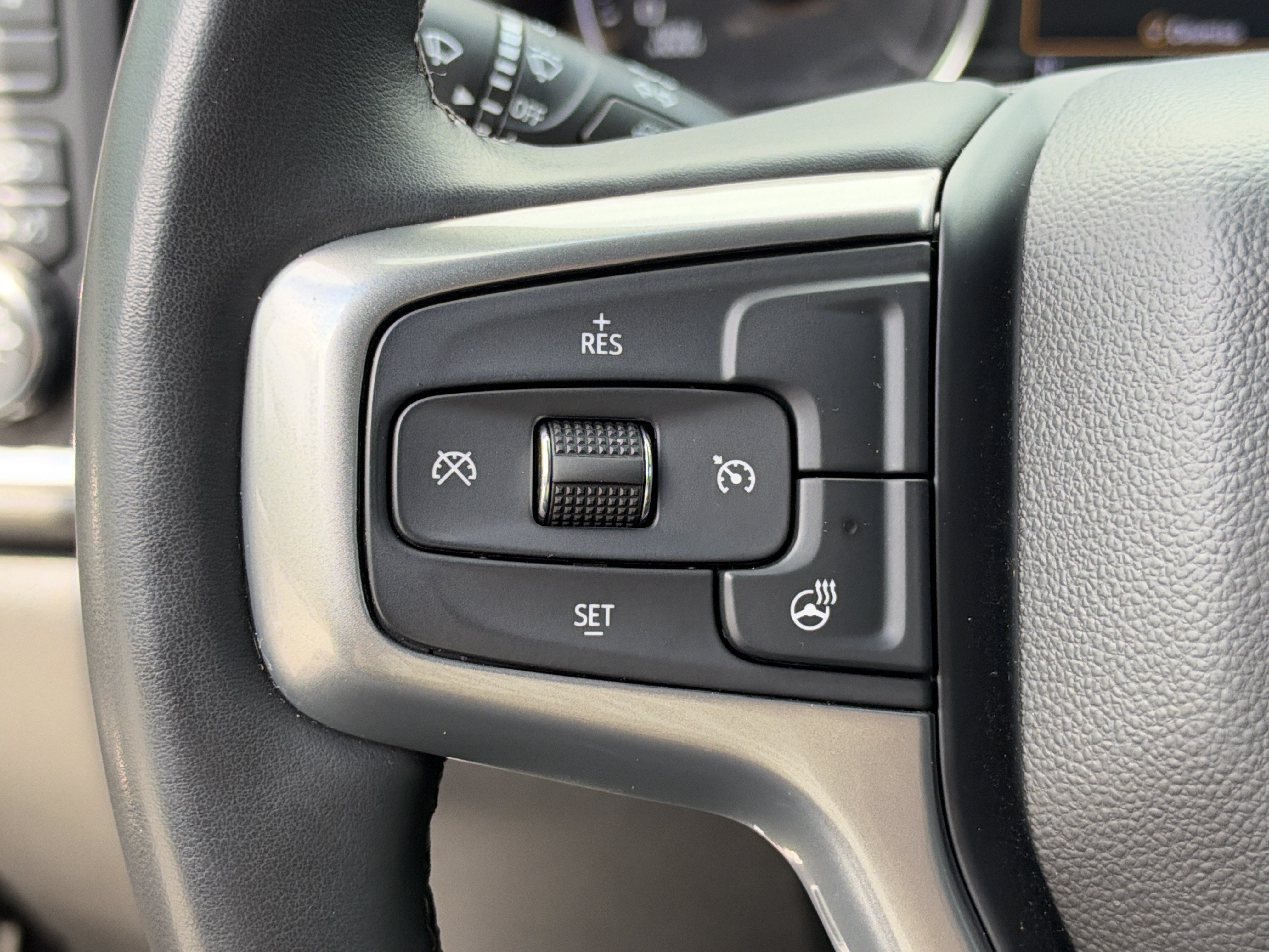 Used 2023 Chevrolet Silverado 2500 LT w/ Midnight Edition AWD/4WD image 29