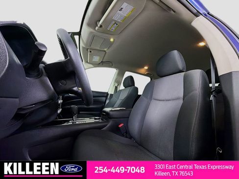 Used 2020 Nissan Pathfinder S image 10