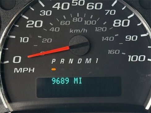 Used 2024 GMC Savana 2500 w/ Driver Convenience Package image 16