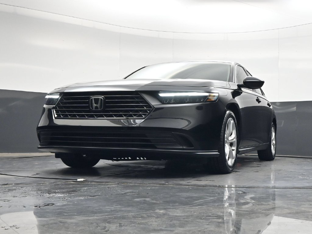Used 2023 Honda Accord LX image 28