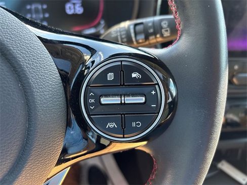 Used 2025 Kia Soul GT-Line image 24