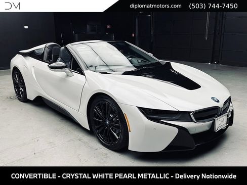 Used 2019 BMW i8 Roadster AWD/4WD image 10