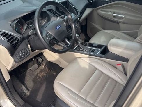 Used 2017 Ford Escape Titanium FWD image 1
