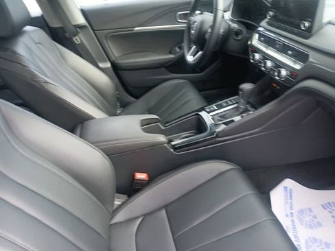 Used 2025 Acura Integra FWD image 26