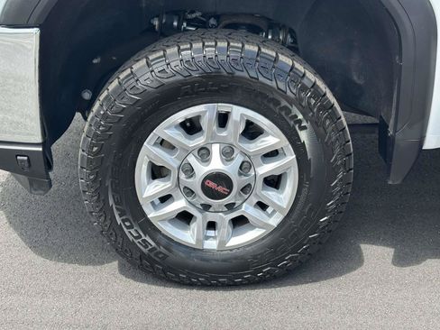 Used 2023 GMC Sierra 2500 SLE AWD/4WD image 28