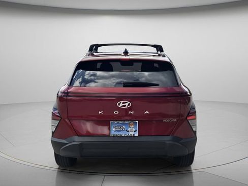 Used 2024 Hyundai Kona SEL w/ Convenience Package FWD image 5