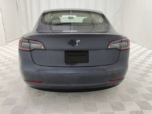 Used 2022 Tesla Model 3 image 23