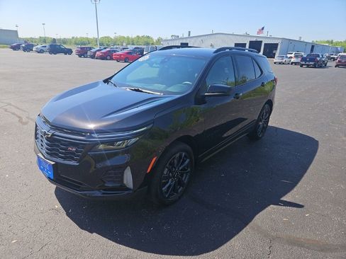 Used 2024 Chevrolet Equinox RS AWD/4WD image 3
