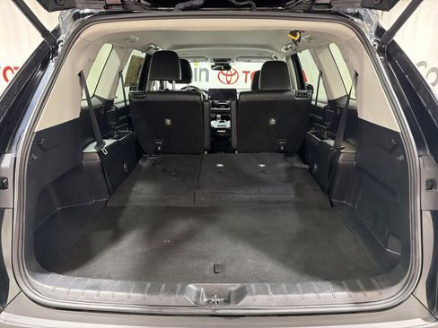 Used 2024 Toyota Grand Highlander AWD image 15