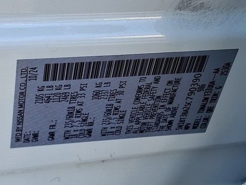 Used 2025 Nissan Rogue SV FWD image 31