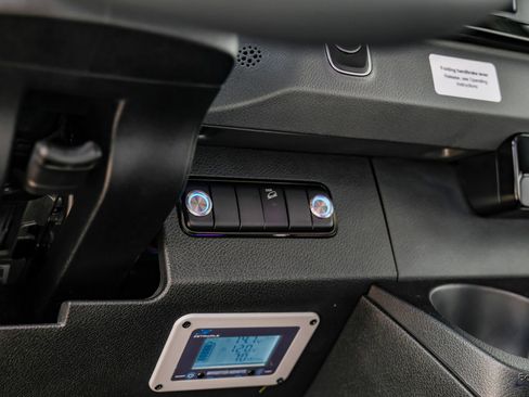 Used 2023 Mercedes-Benz Sprinter 3500 image 53