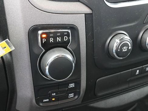 Used 2017 RAM 1500 Express image 23