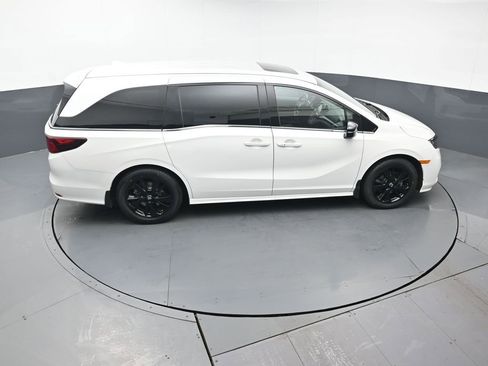Certified 2023 Honda Odyssey Sport image 48