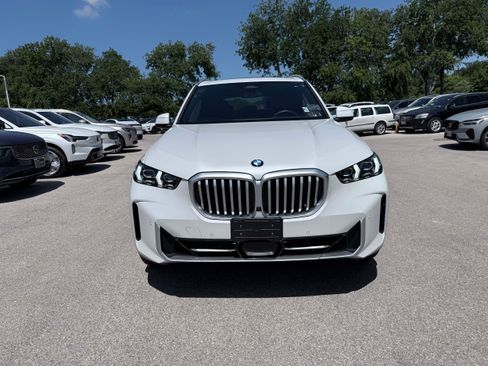 Used 2026 BMW X5 xDrive40i AWD/4WD image 9