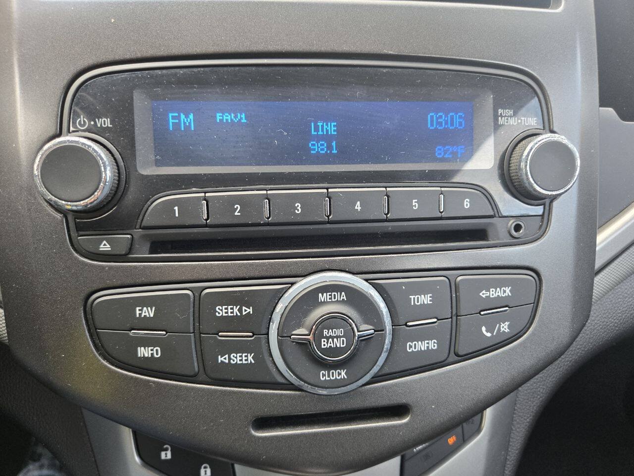 Used 2015 Chevrolet Sonic LT FWD image 16