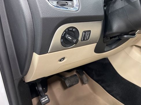 Used 2018 Dodge Durango SXT w/ Quick Order Package 2BB image 17