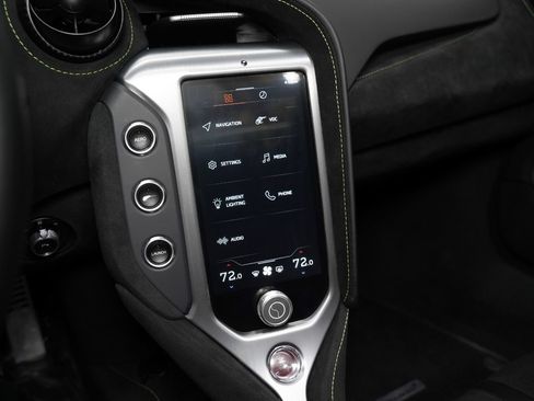 Used 2024 McLaren 750S Spider RWD image 45