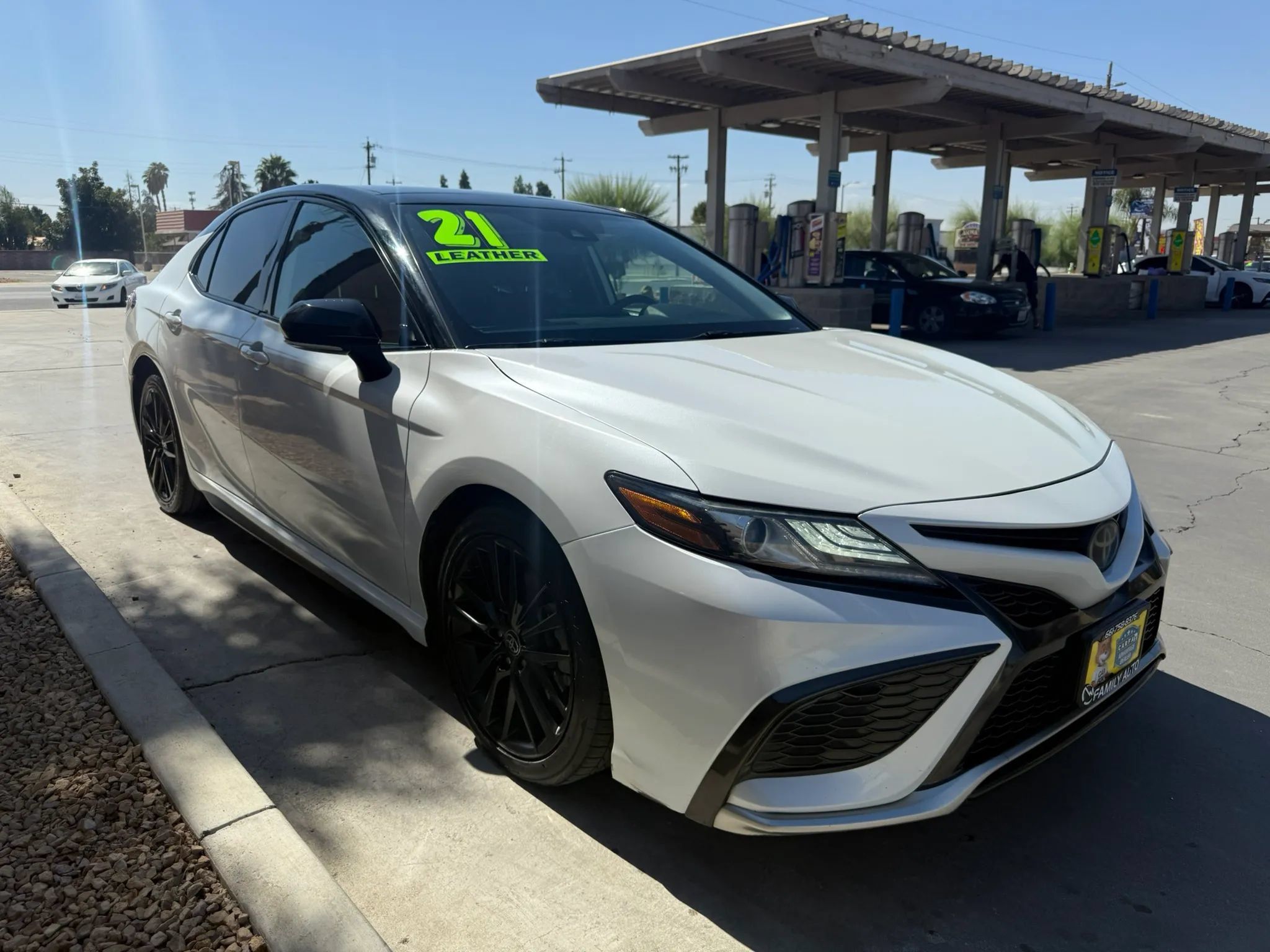 Used 2021 Toyota Camry XSE FWD image 4