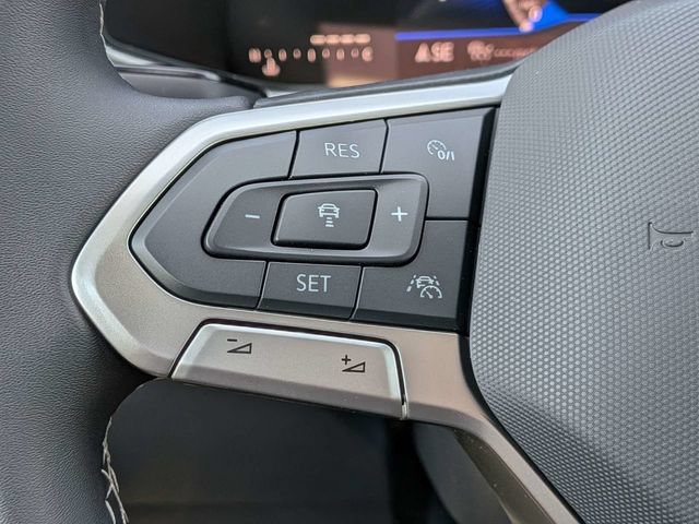 New 2026 Volkswagen Taos SE FWD image 25