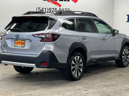 Used 2024 Subaru Outback Limited image 3