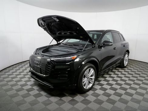 Certified 2025 Audi Q6 e-tron Premium Plus w/ Premium Plus RWD image 34