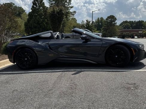 Used 2019 BMW i8 Roadster image 21
