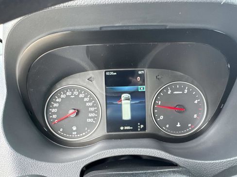 Used 2025 Mercedes-Benz Sprinter 2500 image 33