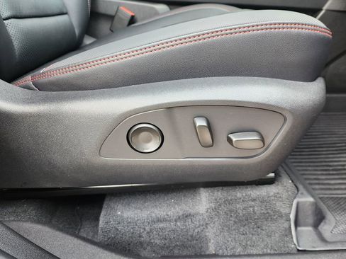 Certified 2025 Chevrolet Traverse RS w/ LPO, Floor Liner Package image 21