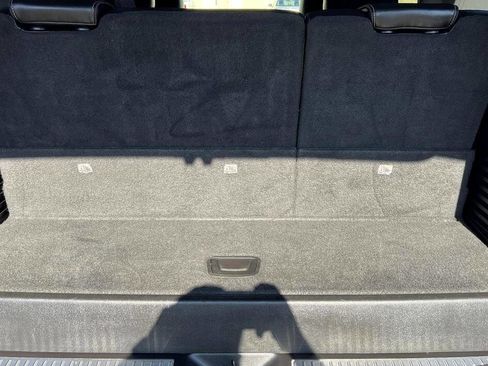 Used 2016 GMC Yukon Denali image 9