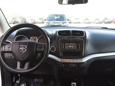 Used 2016 Dodge Journey SXT w/ Comfort/Convenience Group image 31