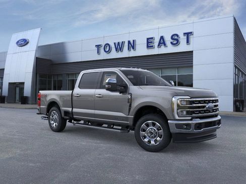 New 2026 Ford F250 Lariat w/ Chrome Package image 7