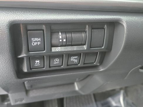 Used 2023 Subaru Crosstrek 2.5i Limited AWD/4WD image 17